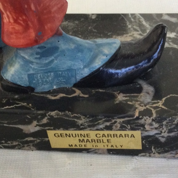 Whimsical Clown Sculpture in Red, Blue, and  Yellow. * - Picture 4 of 8